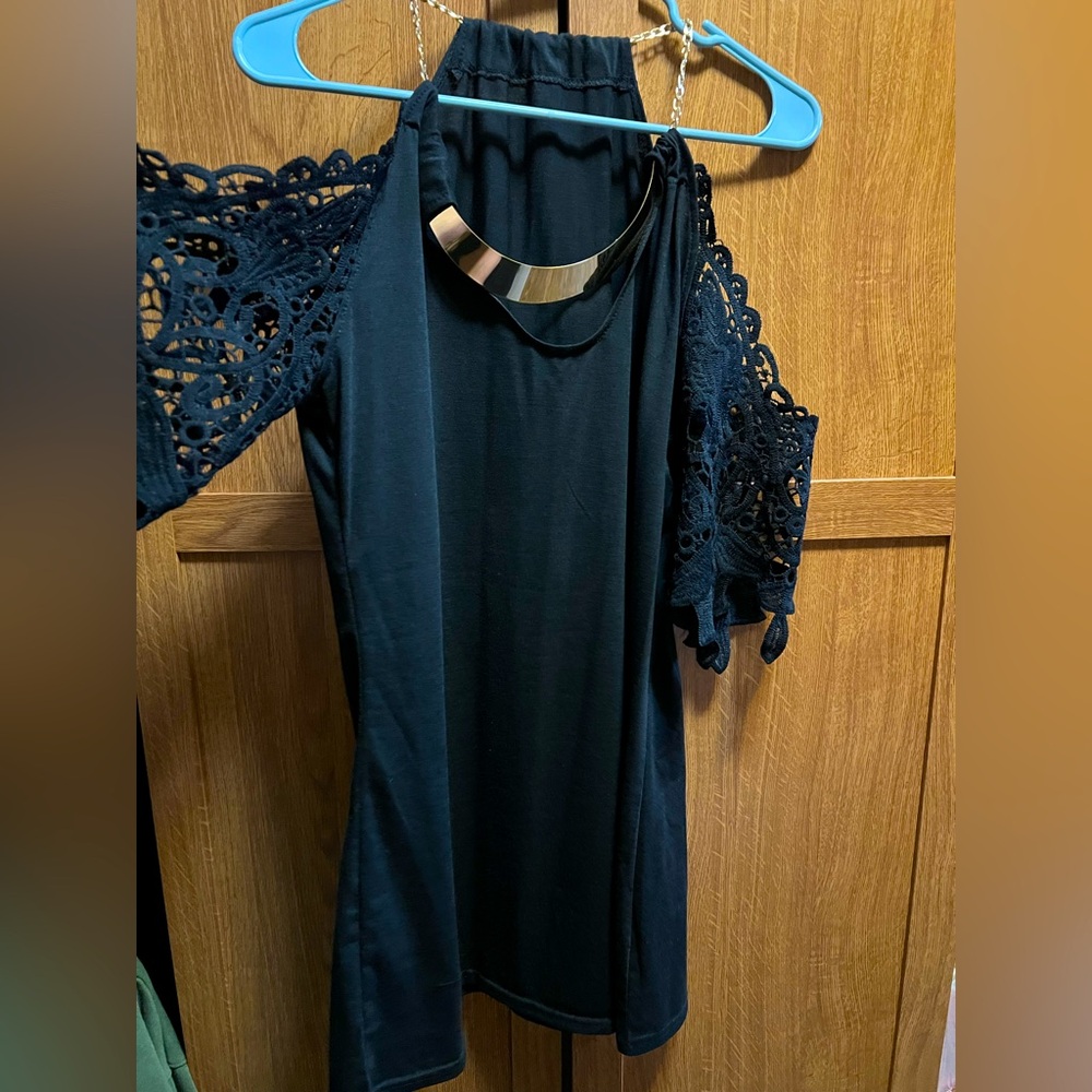 Elegant Black Lace Sleeve Women's Dress